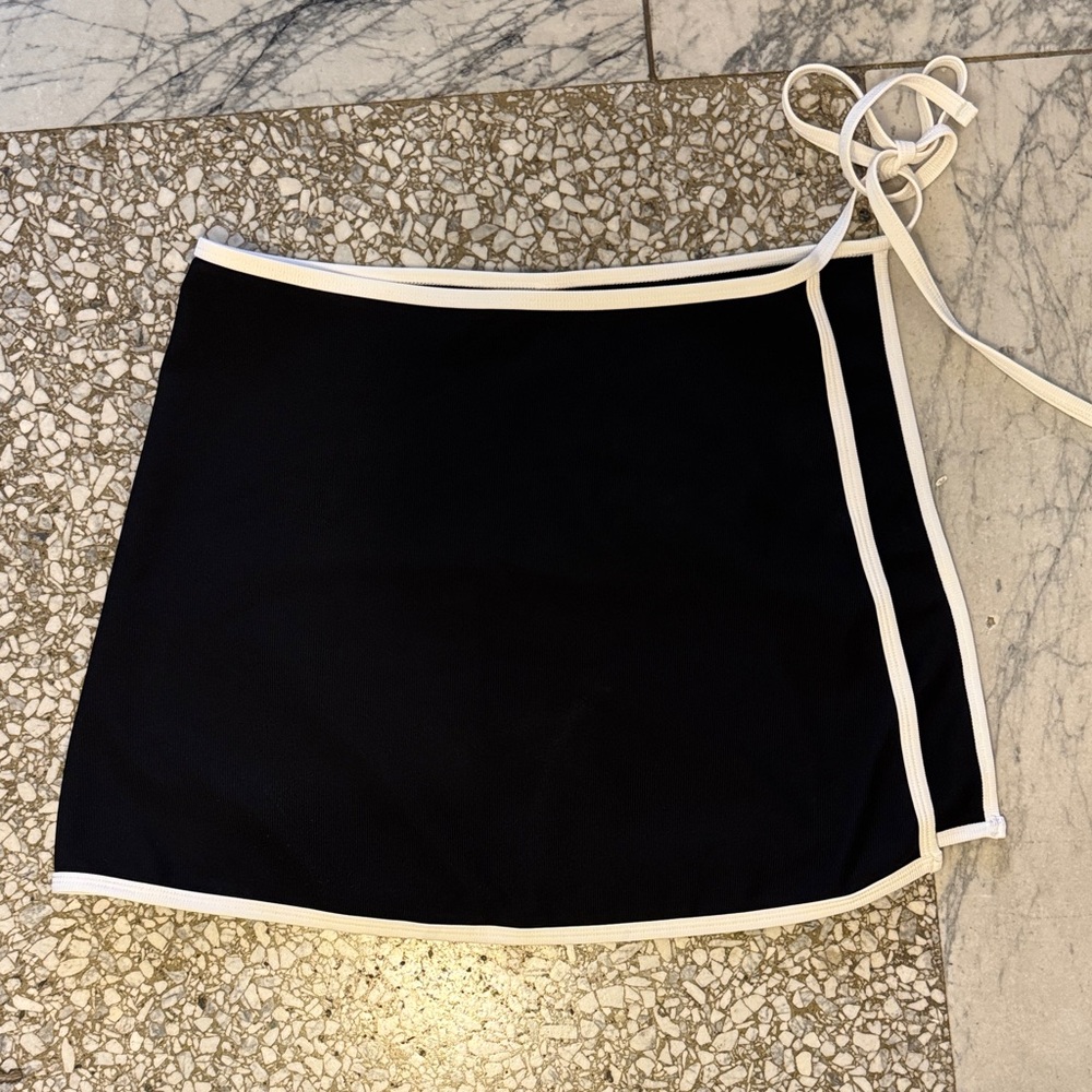 WILO Black  with White Trim Swim Cover-Up